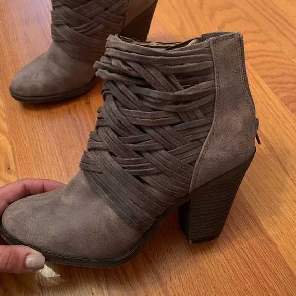 NWOT Fergalicious ankle booties - Picture 3 of 6